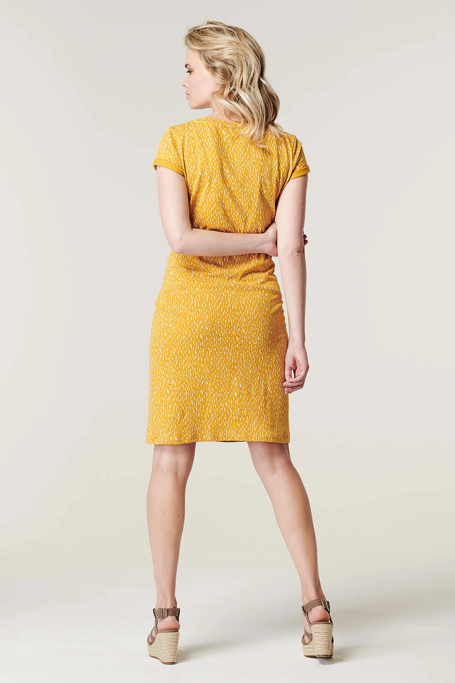 SUPERMOM Kleid Pebbles Yellow In Tinsel – Bild 5